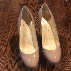 Christian Louboutin nude pumps